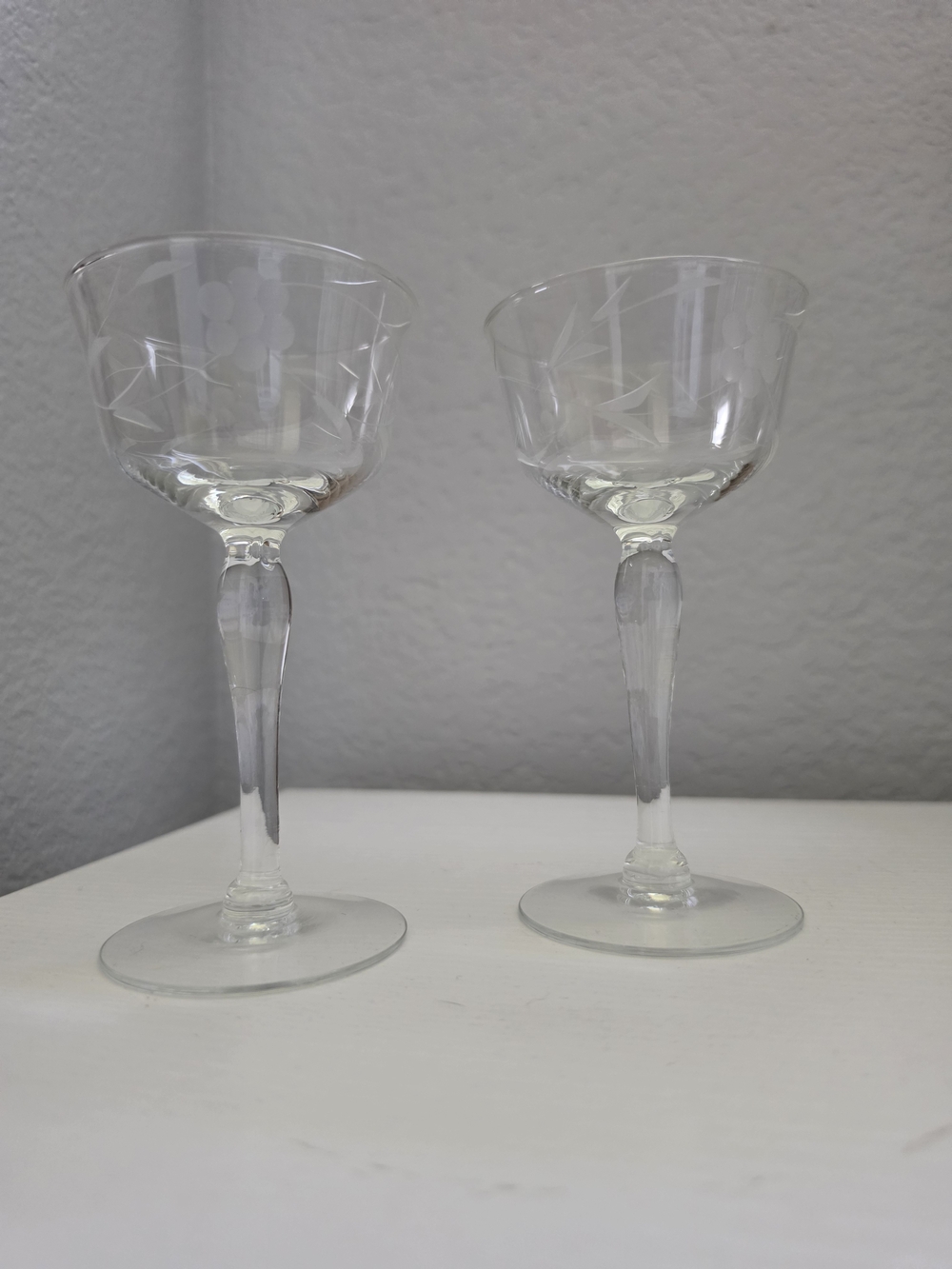 Sears Drury Clear Etched Liqueur Glasses Set Of 2